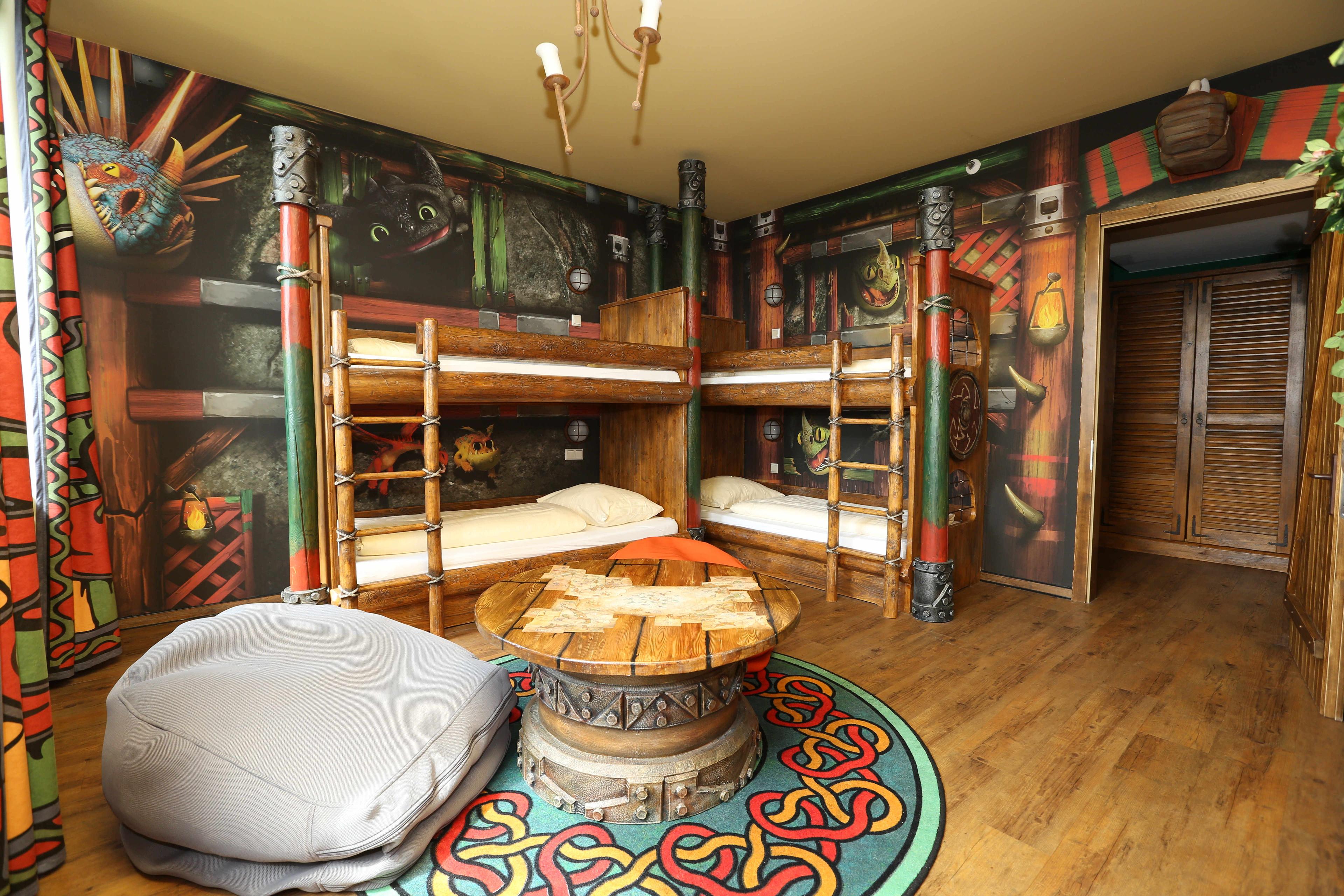 Das perfekte Themenzimmer für alle Fans von Drachenzähmen leicht gemacht. Nur im Heide Park Abenteuerhotel!