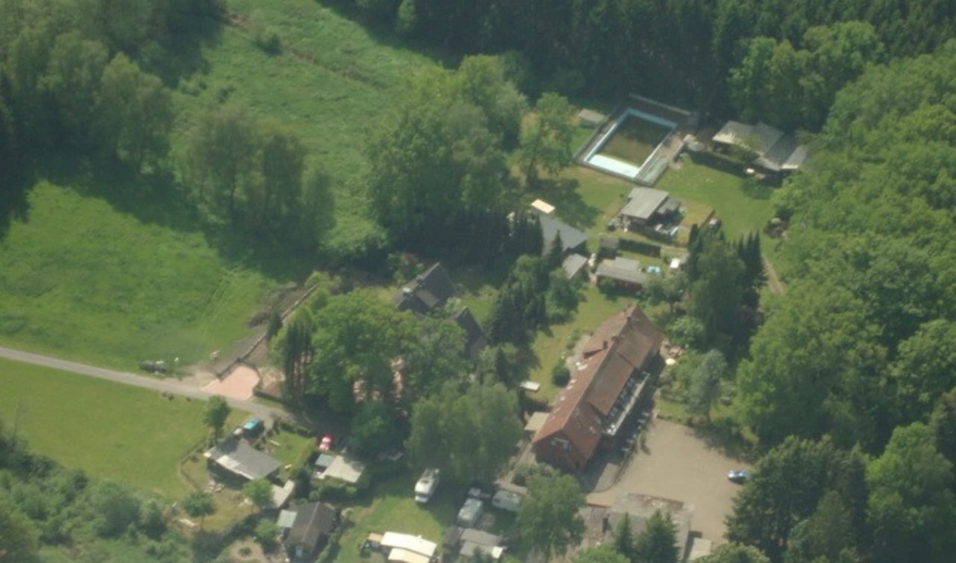 Vogelperspektive der Gasthaus-Pension "Im Rehwinkel" in Soltau