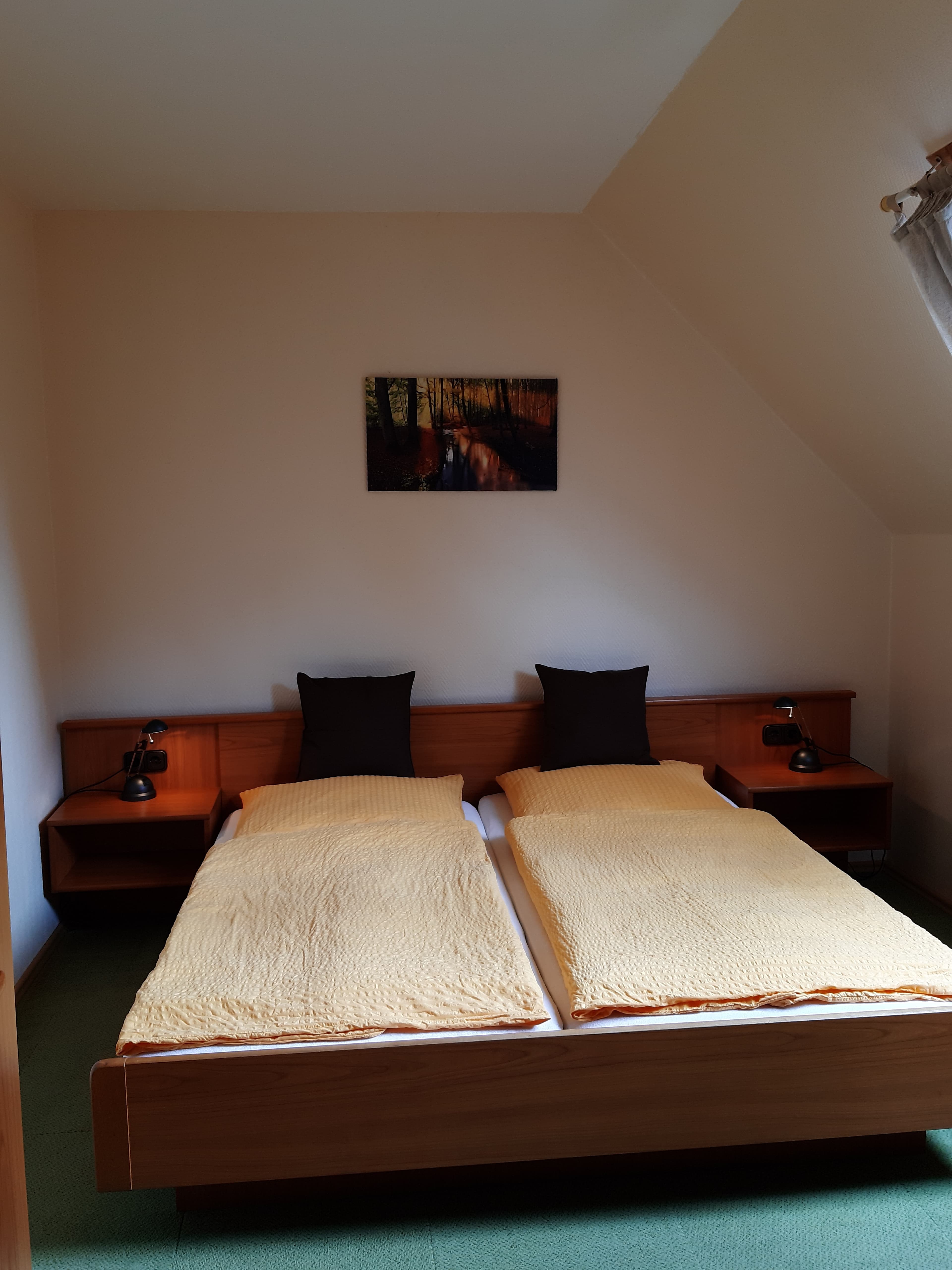 Zimmer 4 in der Gasthaus-Pension "Im Rehwinkel" in Soltau