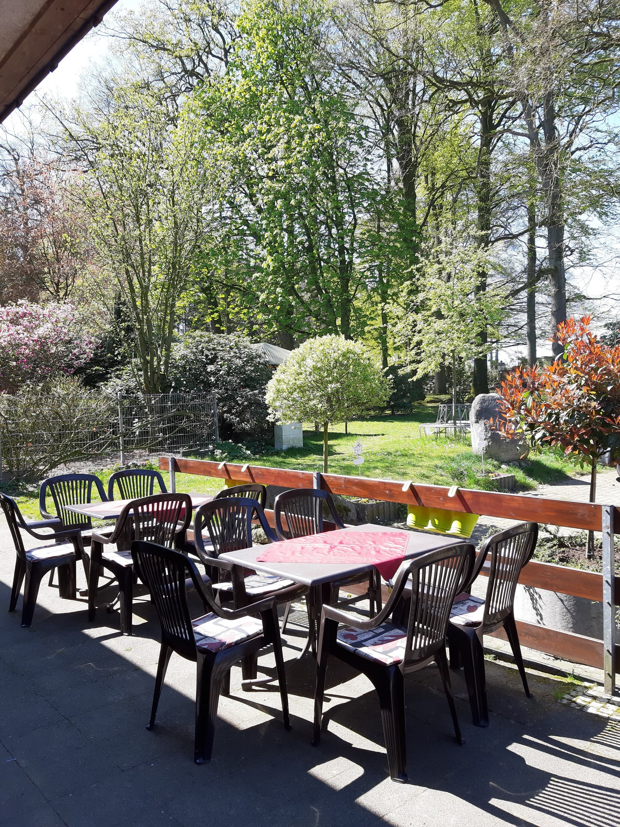 Gasthaus-Pension "Im Rehwinkel" Terrasse Restaurant