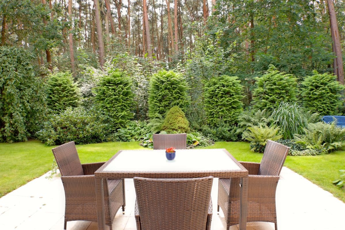 Terrasse der 3-Zimmer-Komfort-Wohnung Ferienwohnungen Haus Heidelerche