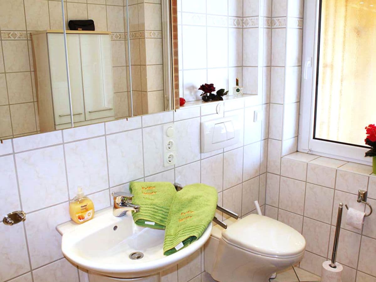 Ferienwohnung Heuer Bad mit Dusche