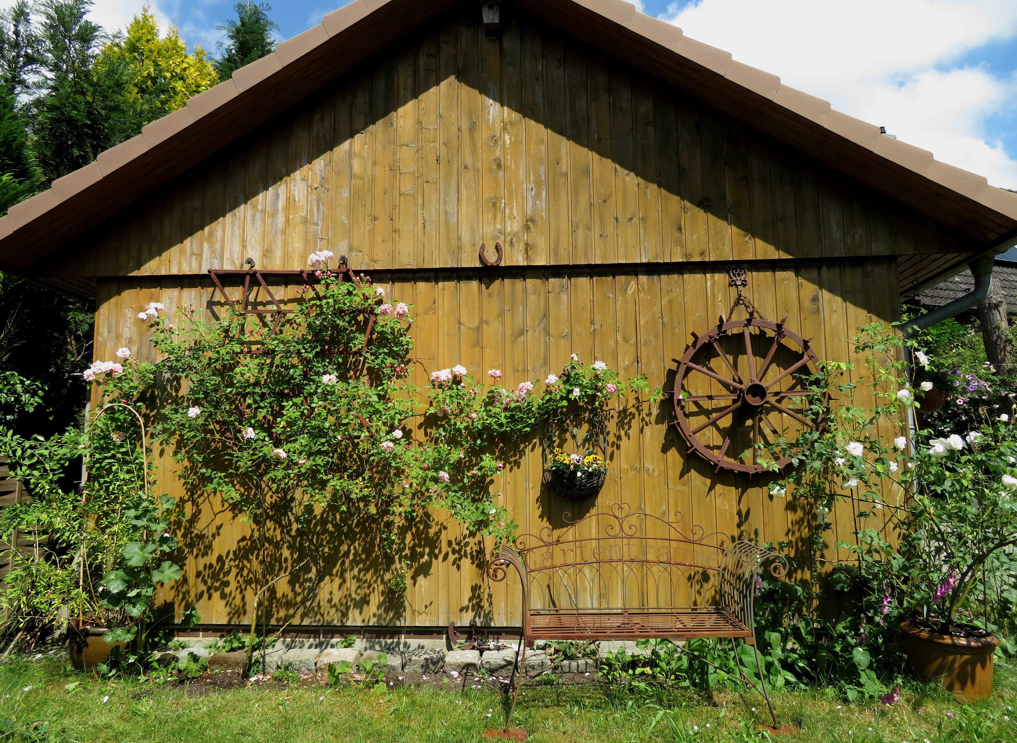 Ferienwohnung Haus Heckenrose Carport