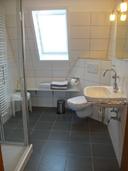 Badezimmer in der Ferienwohnung Sorge in Bispingen
