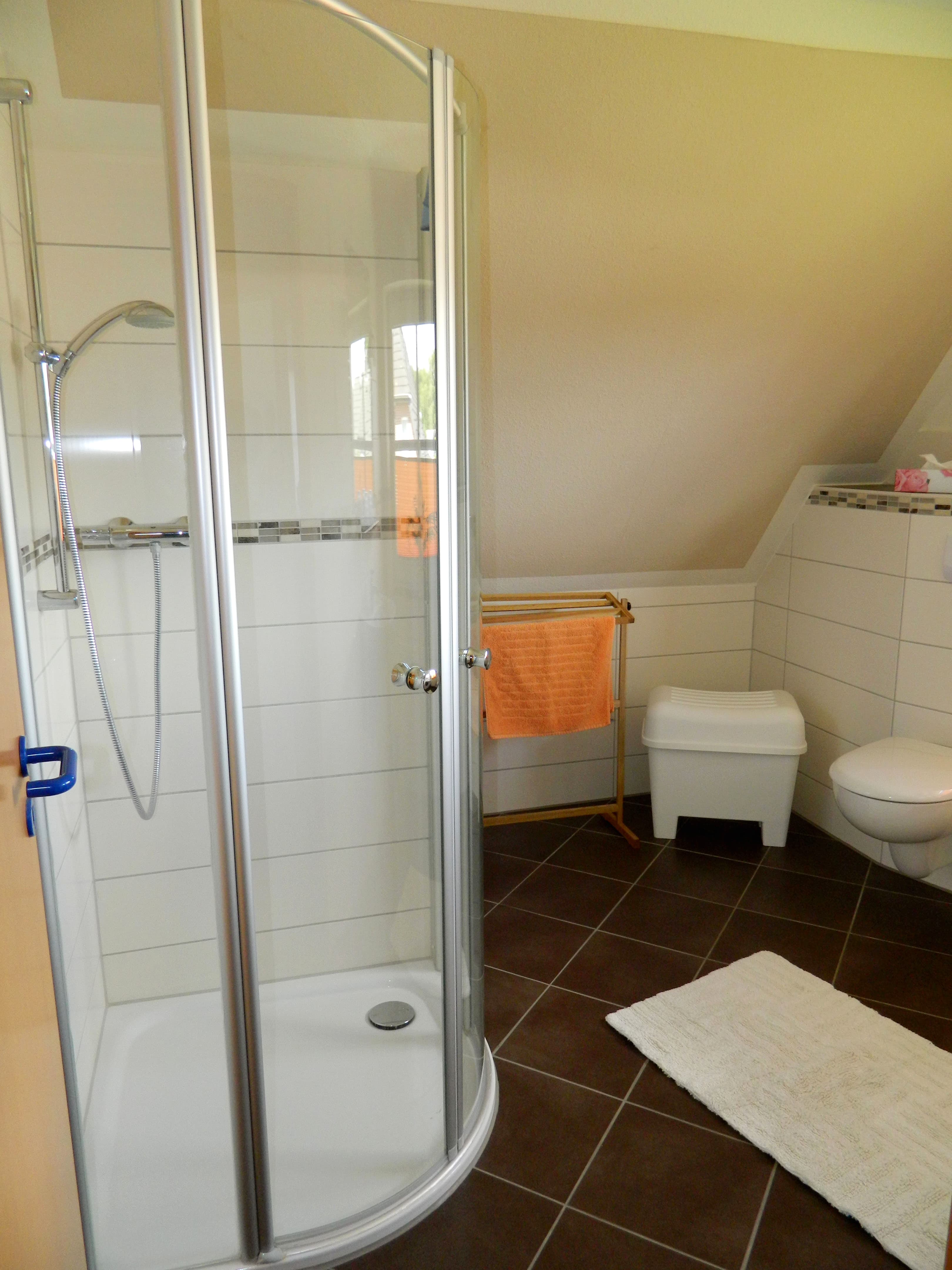 Das Badezimmer in der Ferienwohnung Heidegeist in Neuenkirchen