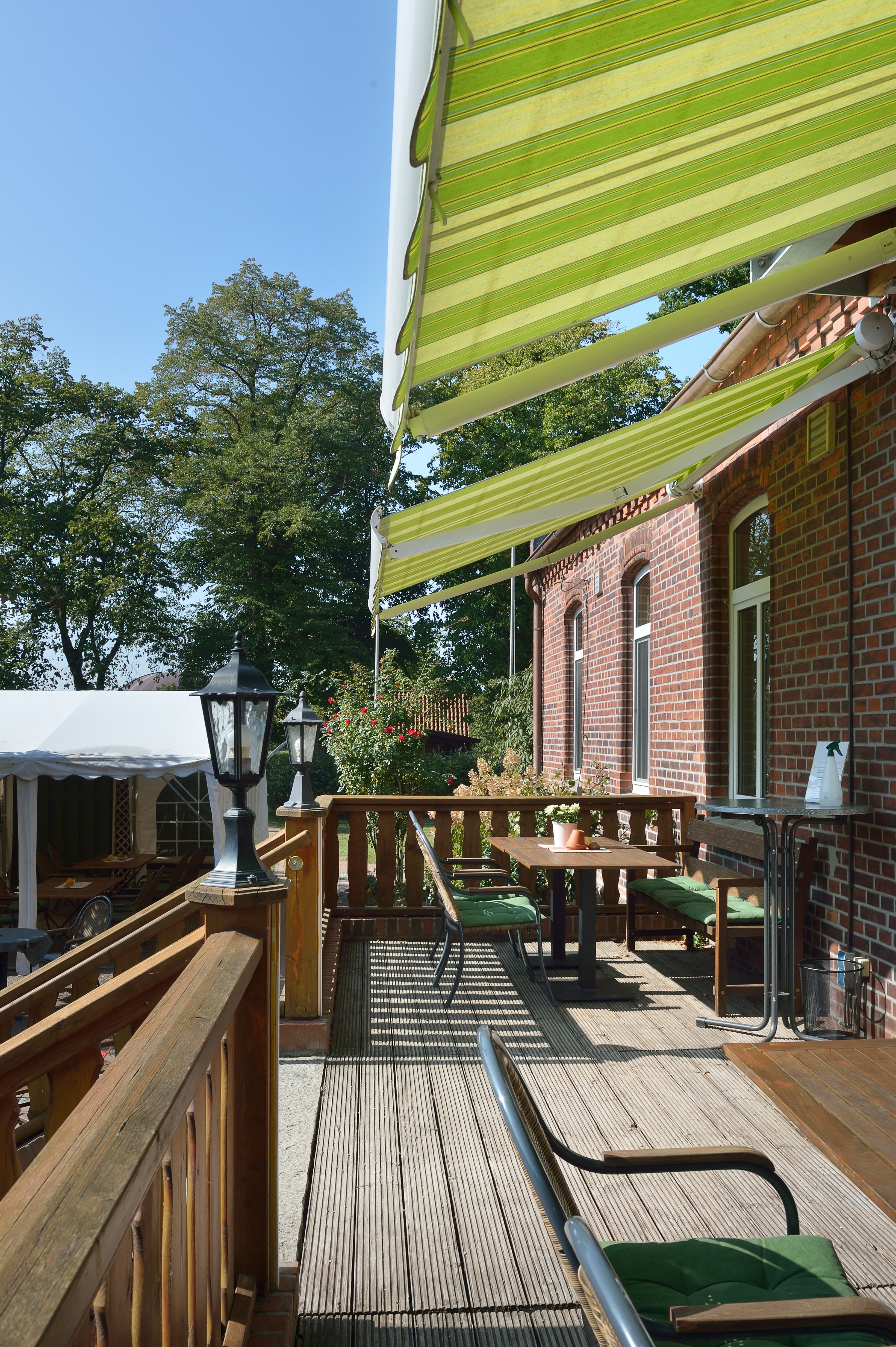 Terrasse des Hotels Allerhof in Frankenfeld