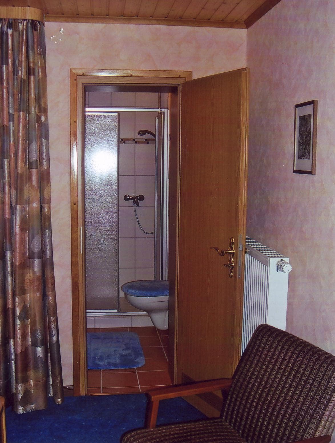 Dusche und Toilette Pension Haus Katerberg