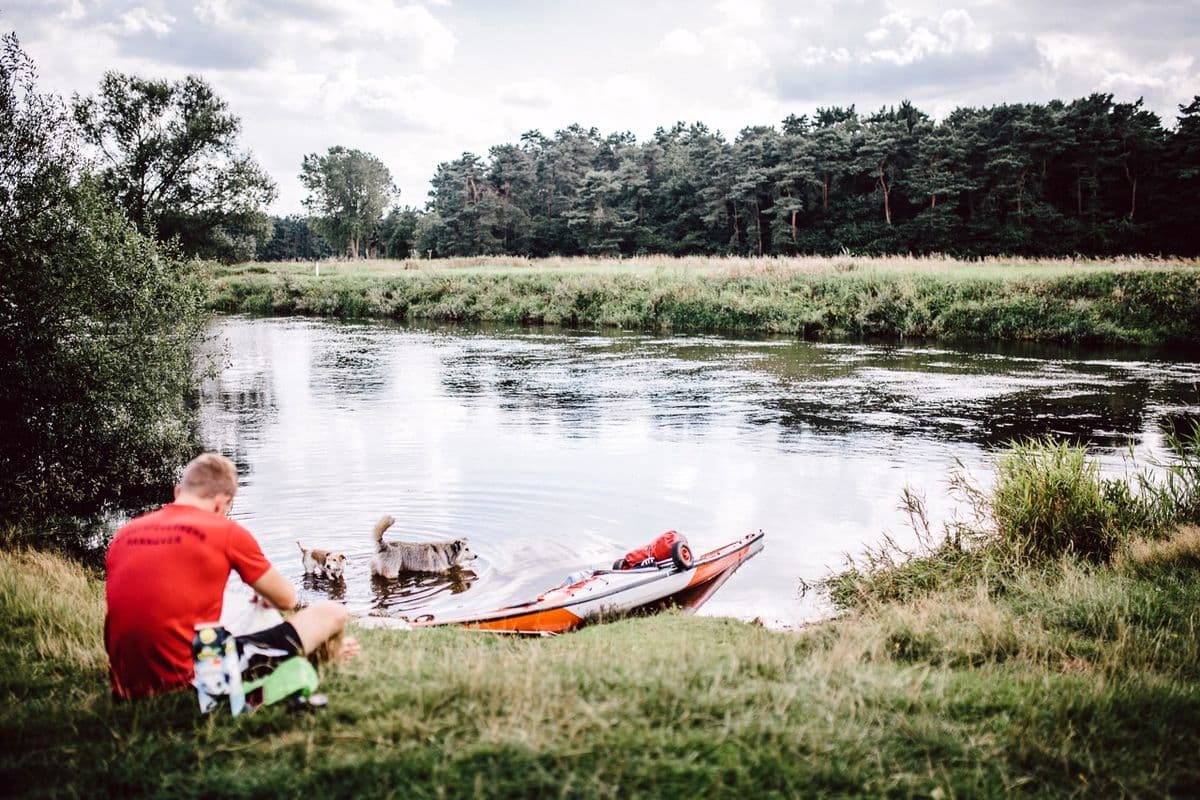 Die Aller am Campingpark Südheide