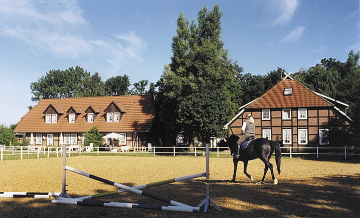 Außenansicht Heidehotel Gut Landliebe