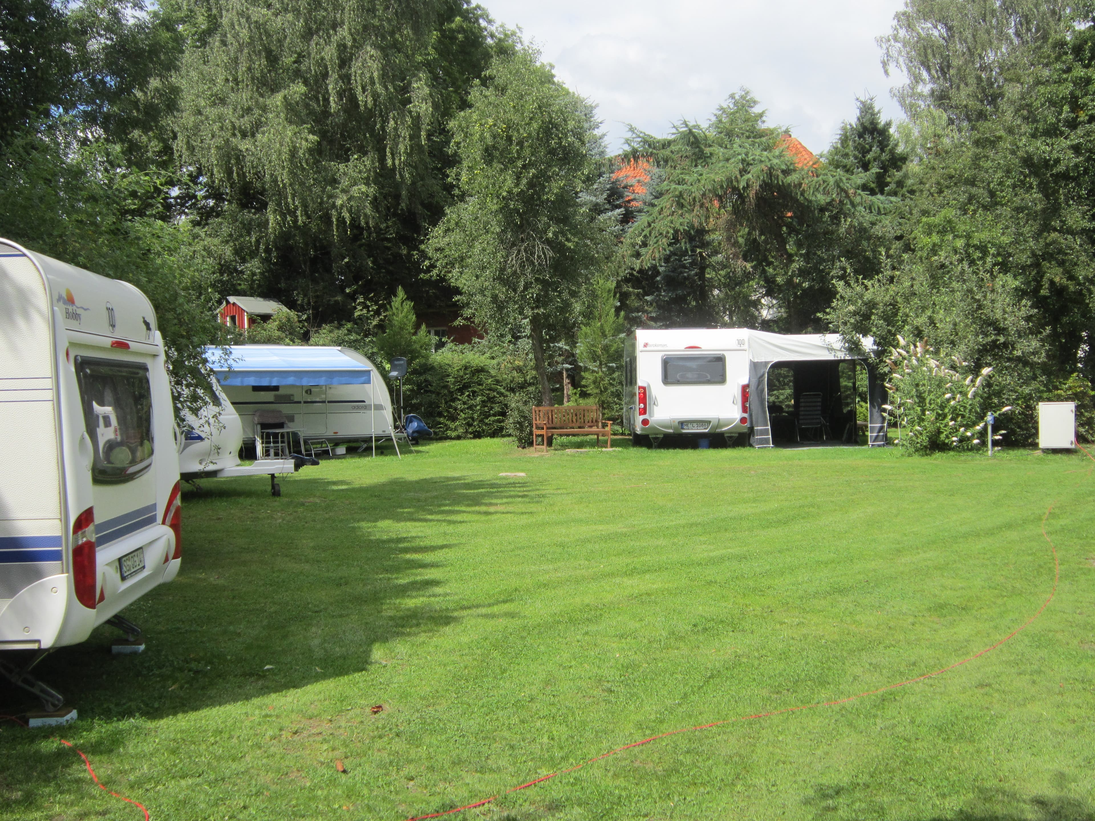 Stellplätze Camping Land an der Elbe Hamburg