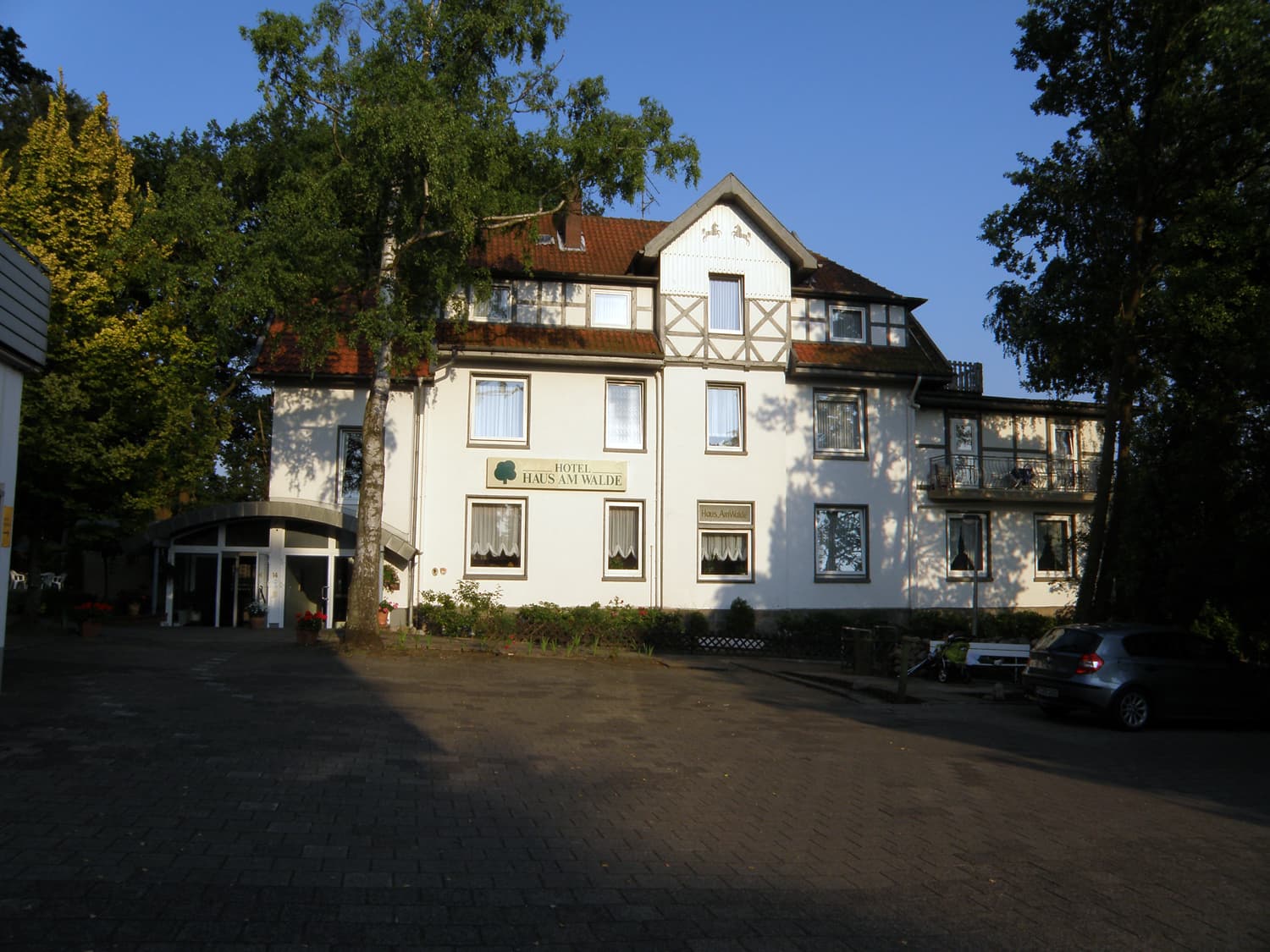 Außenansicht Hotel Haus Am Walde