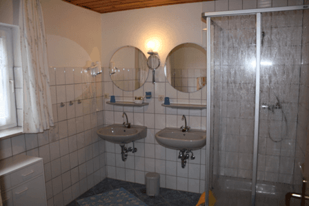 Badezimmer Familienzimmer Gasthaus & Pension HEIDEHOF