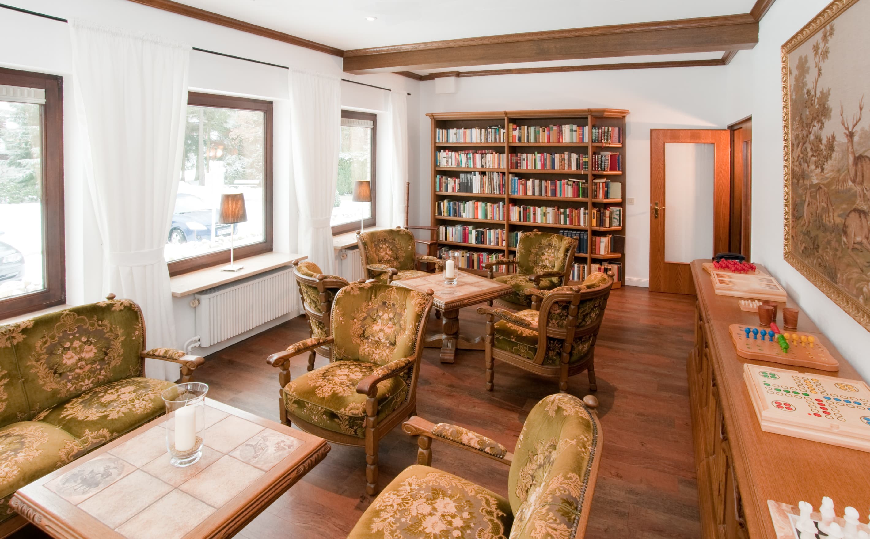 Bibliothek Kur- und Kneipp Hotel-Pension Zum Goldenen Hirsch