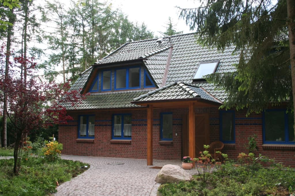 Außenasicht der Villa zum Wuestenschiff in Handeloh