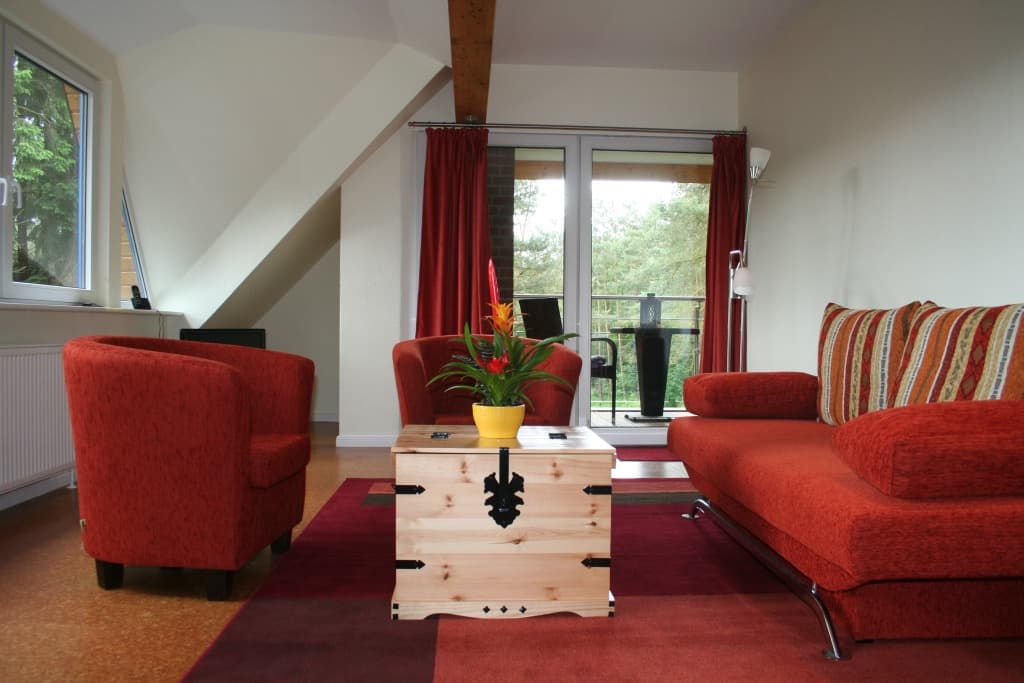 Wohnzimmer der großen Ferienwohnung der Villa zum Wuestenschiff in Handeloh