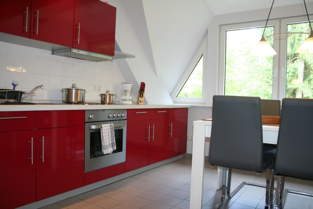 Küche in der großen Ferienwohnung der Villa zum Wuestenschiff in Handeloh