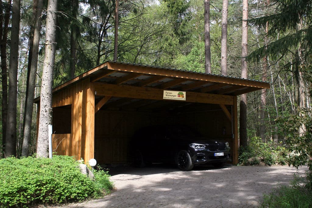 Doppelcarport für die Feriengäste der Villa zum Wuestenschiff in Handeloh