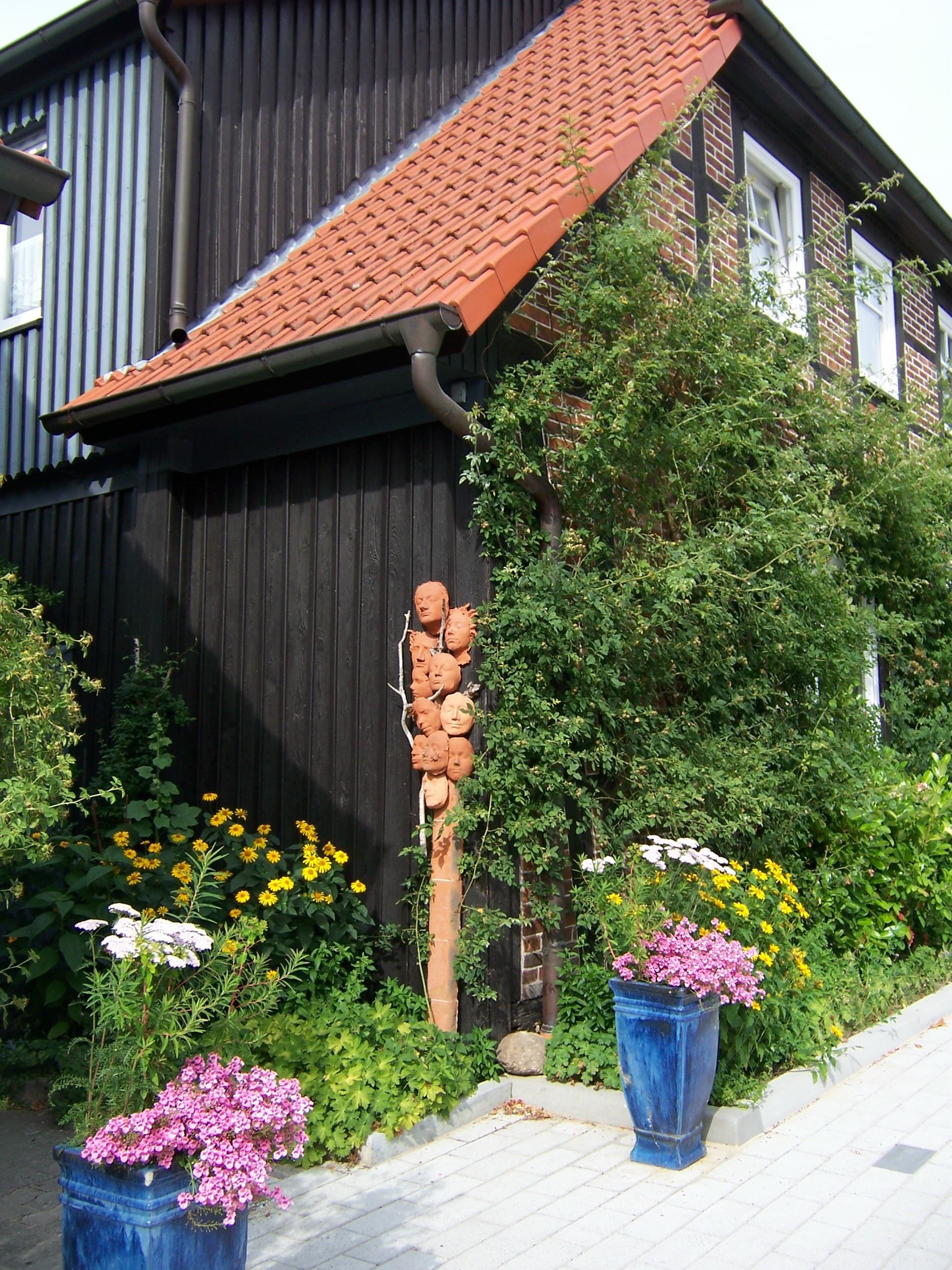 Außenansicht der Ferienwohnungen Atelier am Markt in Hermannsburg