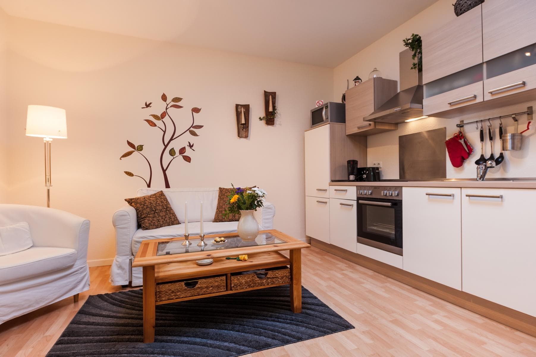 Wohnzimmer mit offener Küche Ferienhaus Lüneburg Innenstadt