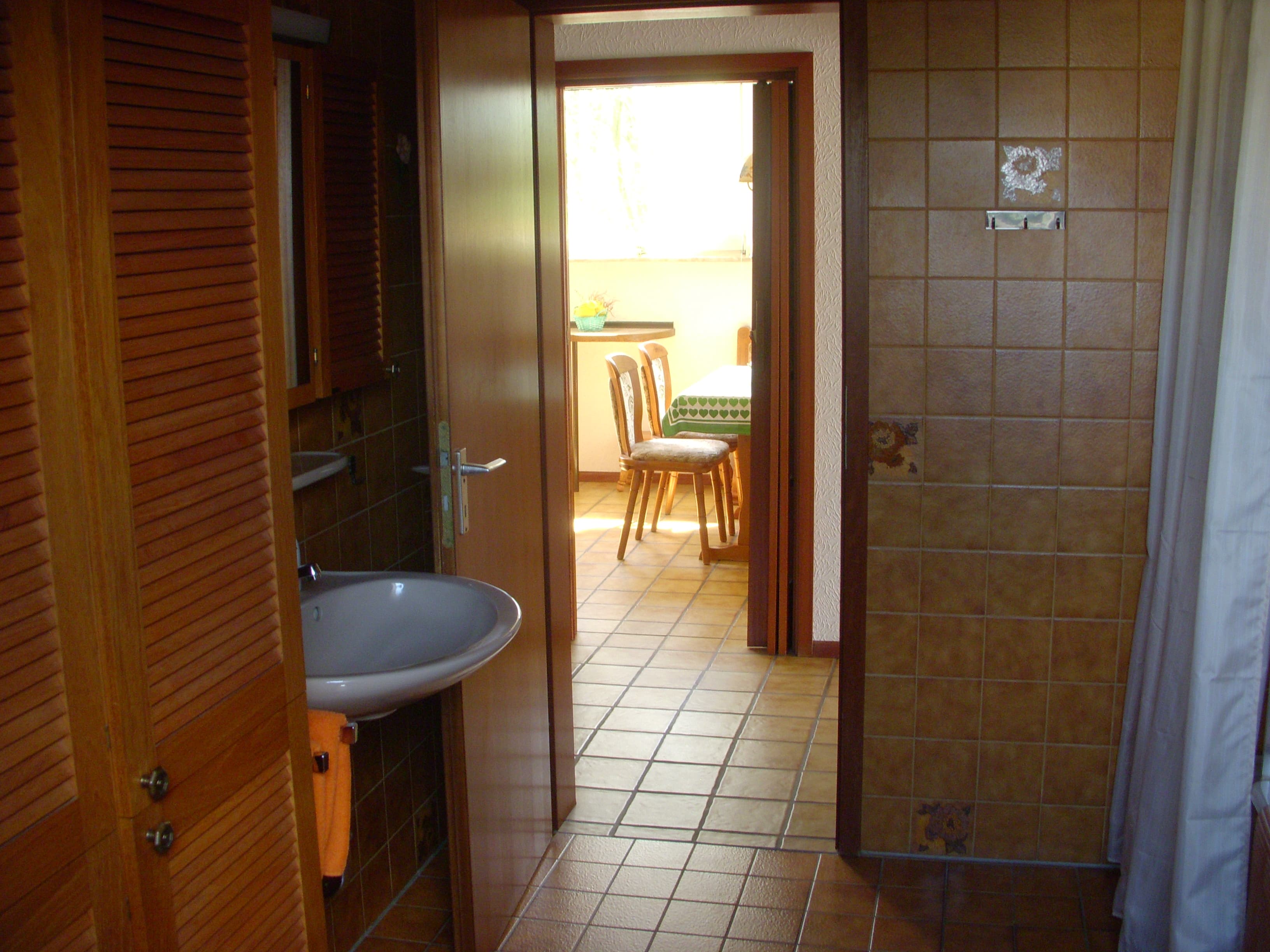 Badezimmer in der Ferienwohnung Beroma