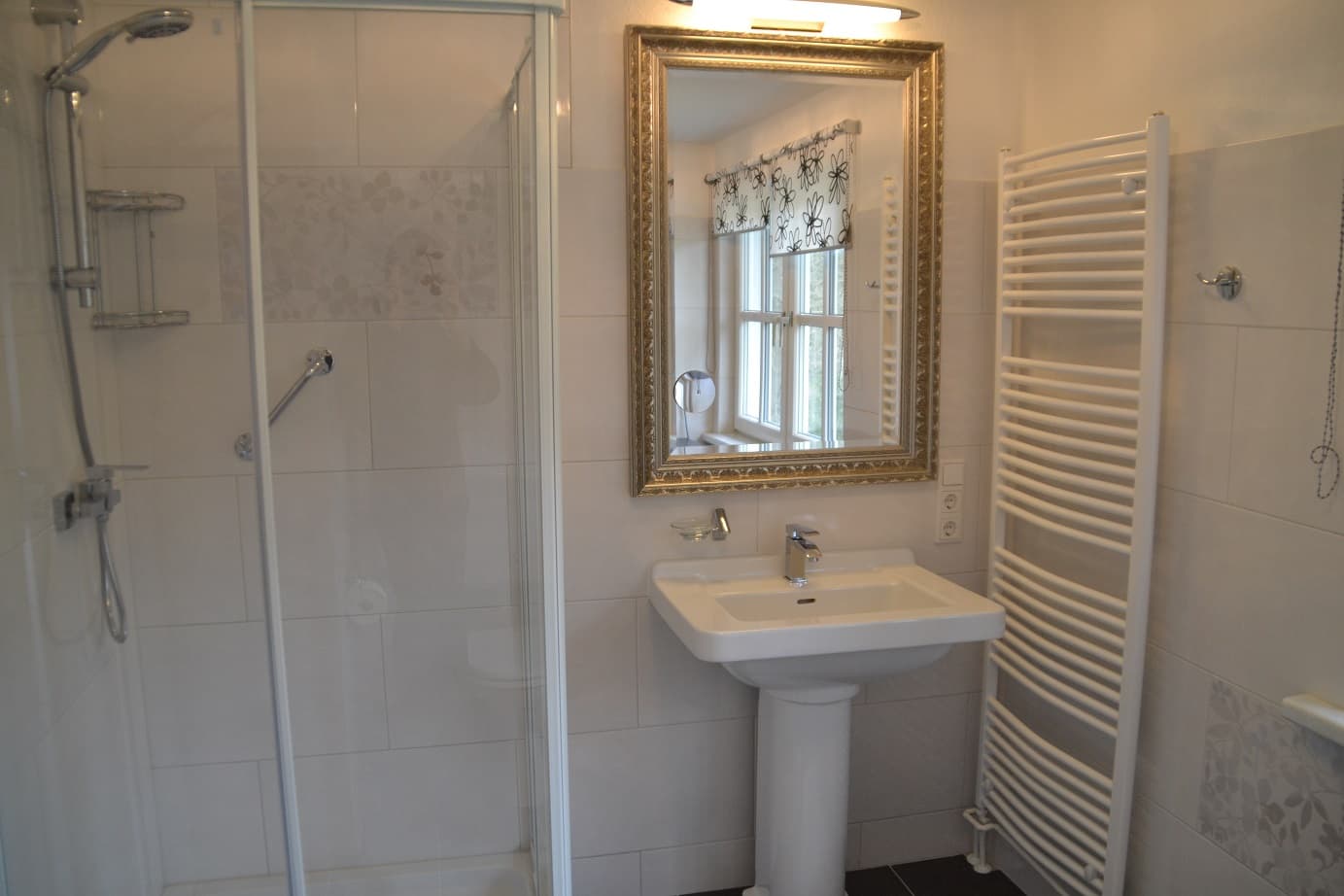 Badezimmer Wohnung 2 der Ferienwohnungen Gut Grasbeck in Walsrode