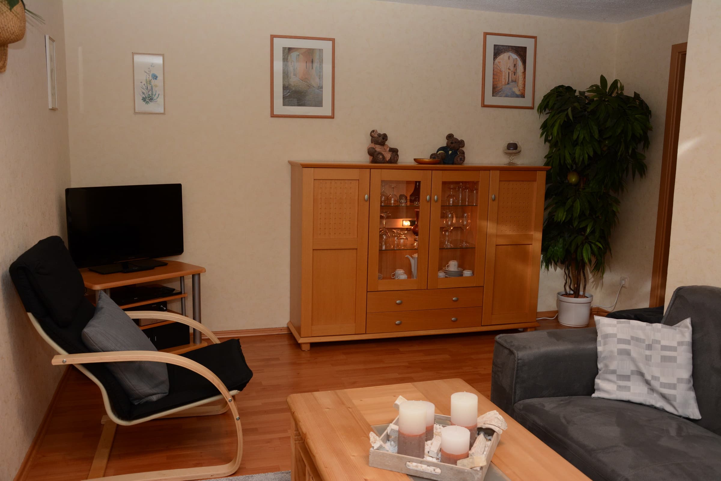 Wohnzimmer 1 Ferienwohnung Behrens