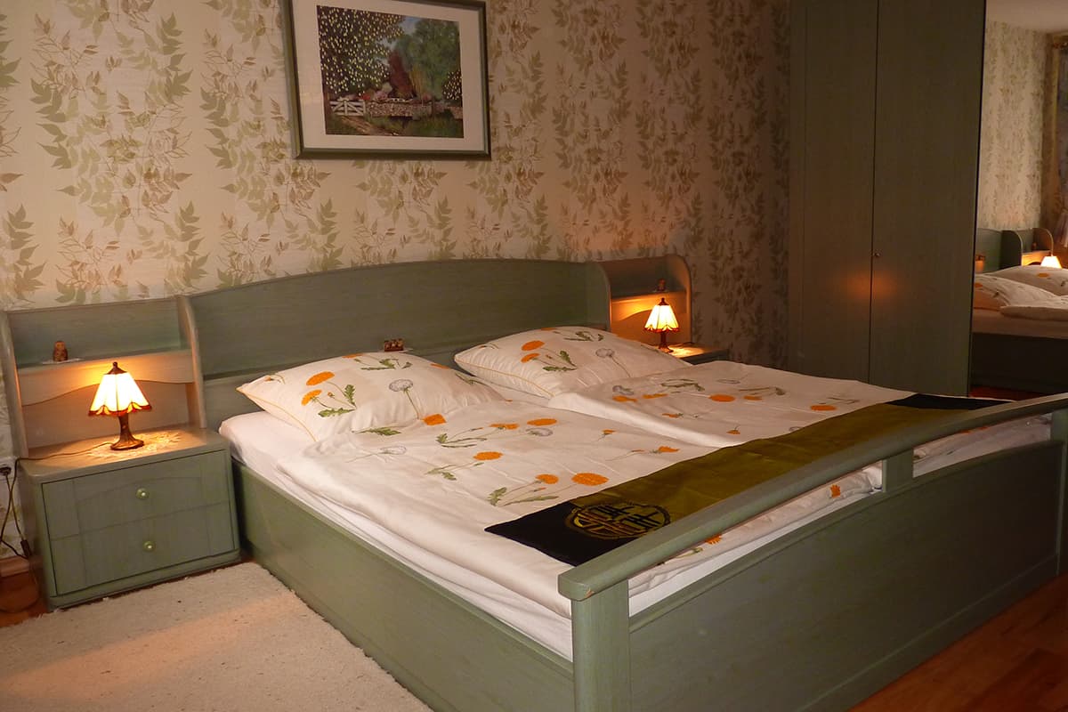 Ferienwohnungen Pension Lindhofer