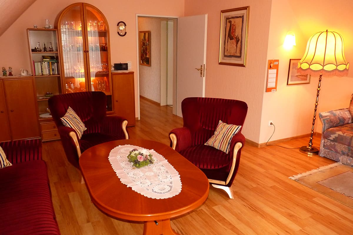 Ferienwohnungen Pension Lindhofer