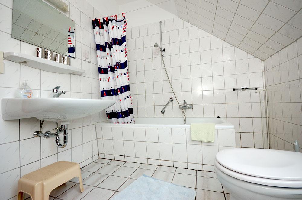 Badezimmer Schwalbenwohnung Reit-und Ferienhof Meningen