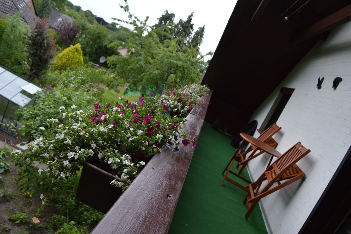 Ferienwohnung am Waldrand Balkon