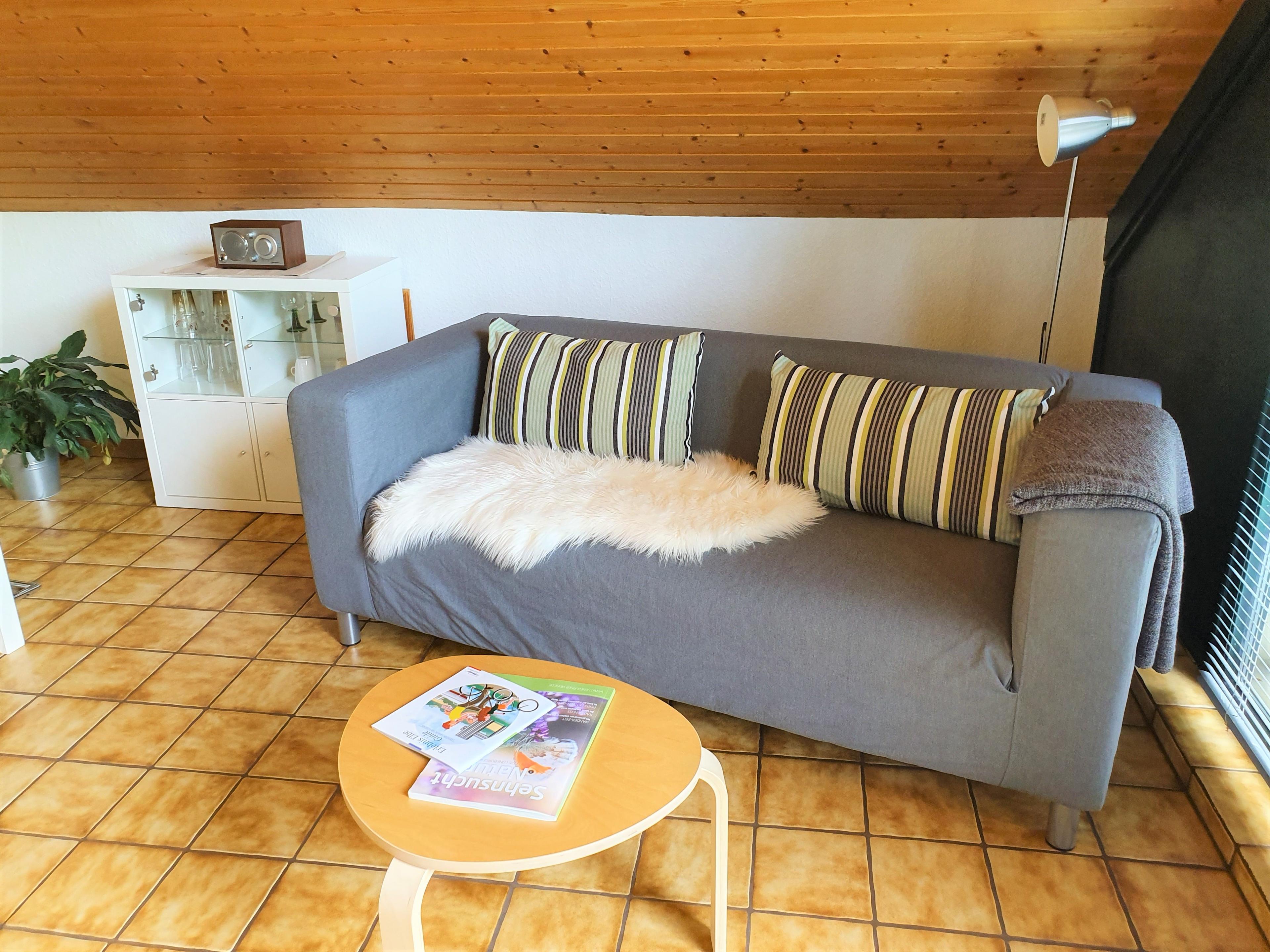 Sofa in dem Gartenblick Appartement im Ferienquartier Hamburg im Seevetal