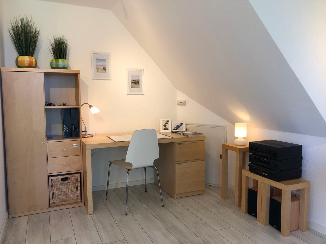 Schreibtisch in dem Appartement-im-Rosengarten