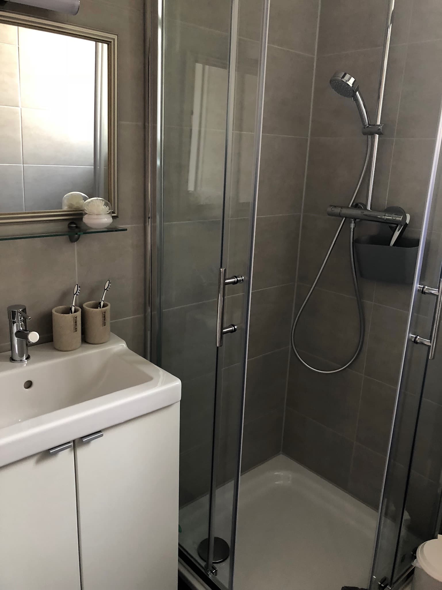 Badezimmer in der Ferienwohnung Meinecke in Celle