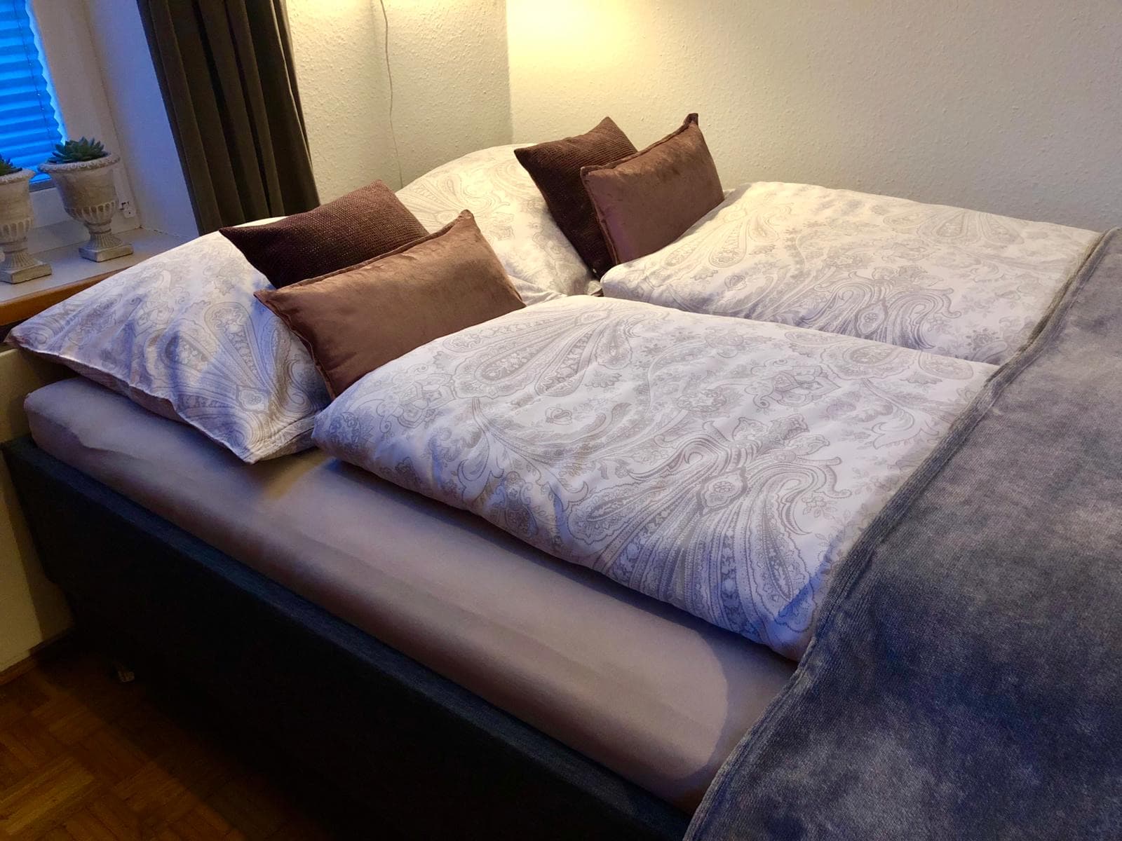 Neues Bett in Komforthöhe in der Ferienwohnung Meinecke in Celle