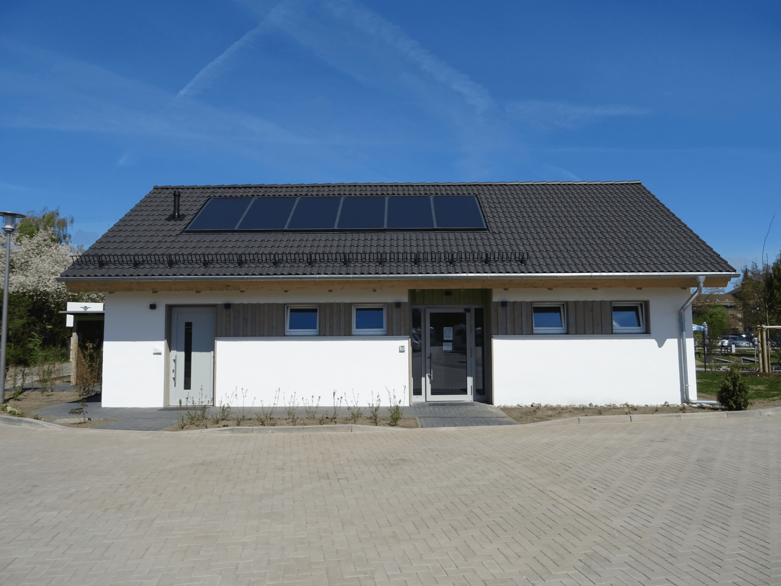 Service Haus auf dem Wohnmobil Stellplatz Celle