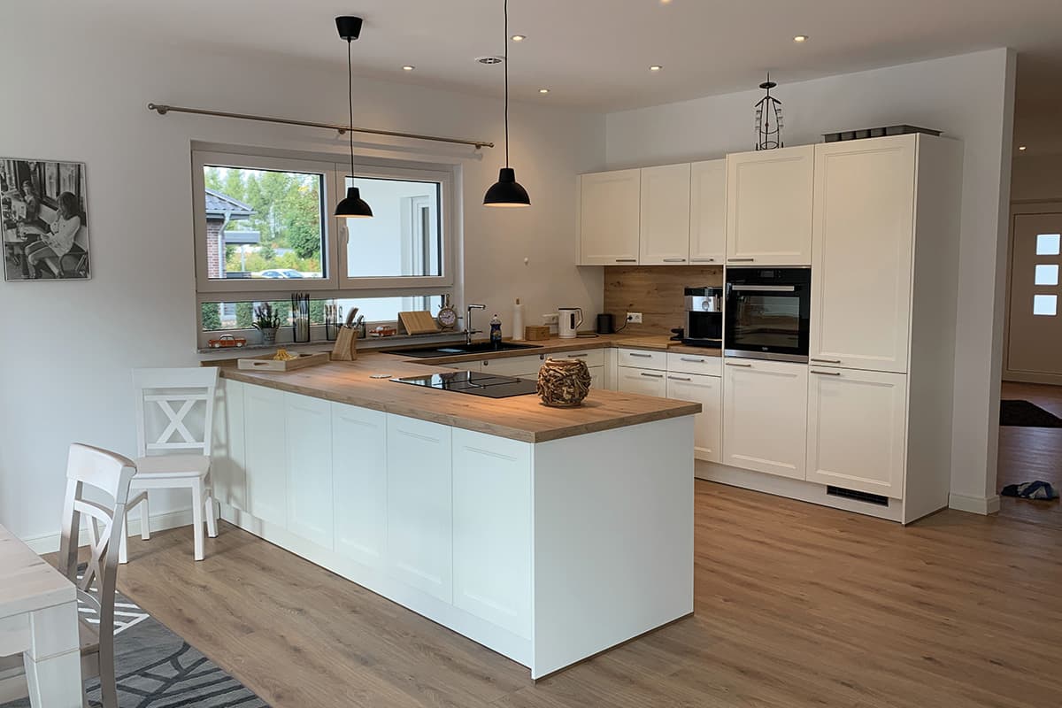 Moderne Küche in dem Ferienhaus Linde1 in Winsen Aller