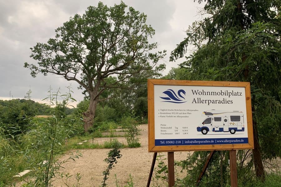 Der Stellplatz für Wohnmobile befindet sich unweit des Allerparadies in Langlingen