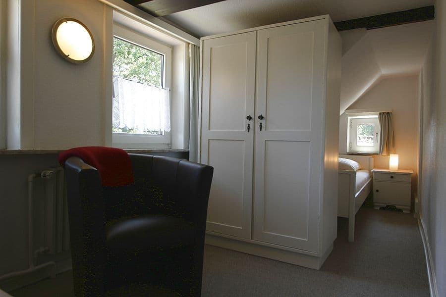Schlafzimmer in den Ferienwohnungen Peters in Müden
