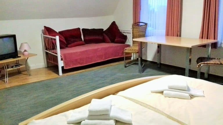 Familienzimmer mit Bad