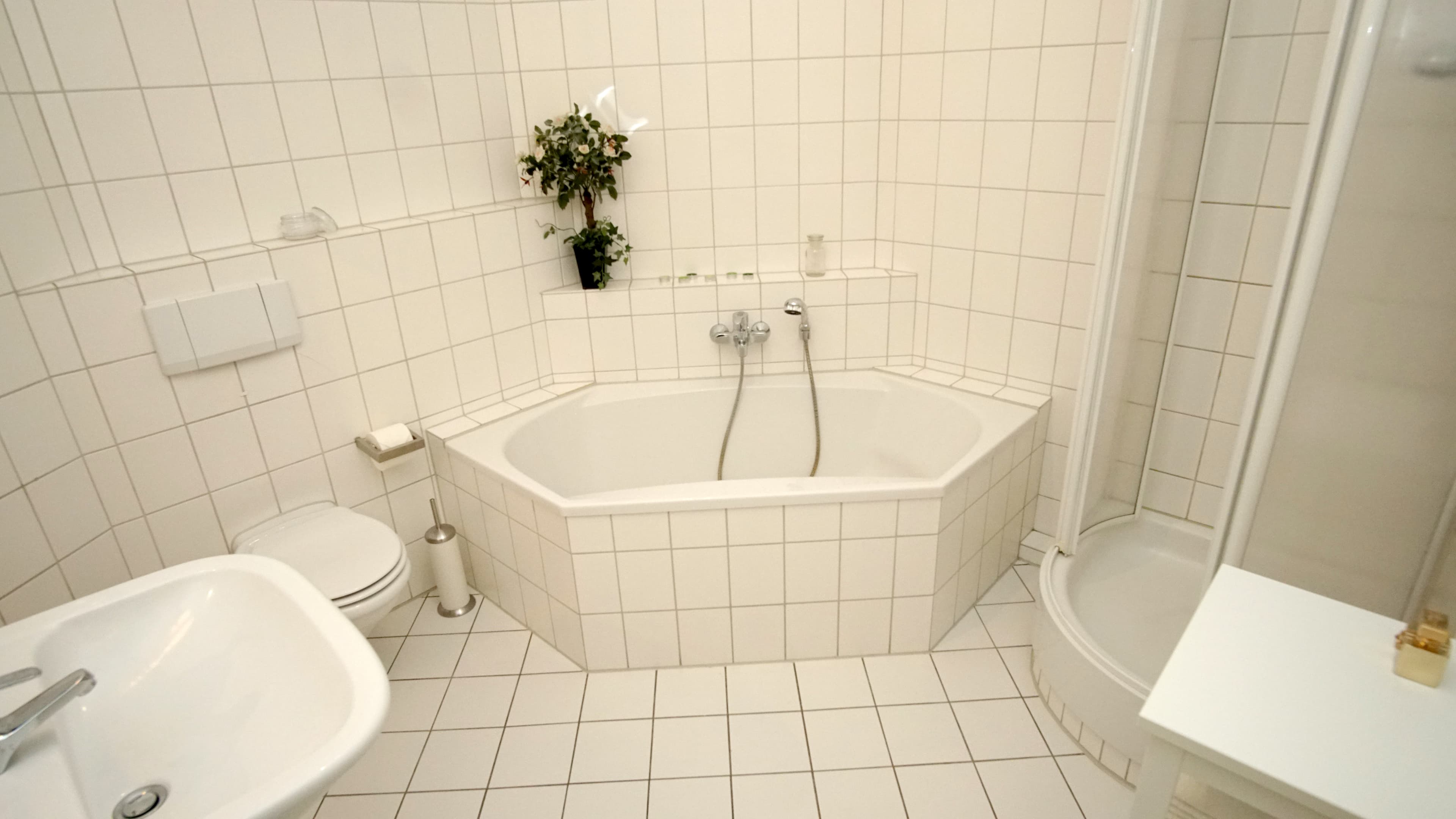 Bad in der Modernen Ferienwohnung in der Innenstadt von Lüneburg