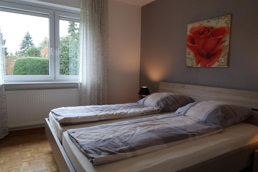 Das Schlafzimmer 1 in der Ferienwohnung Wildung in Lüneburg