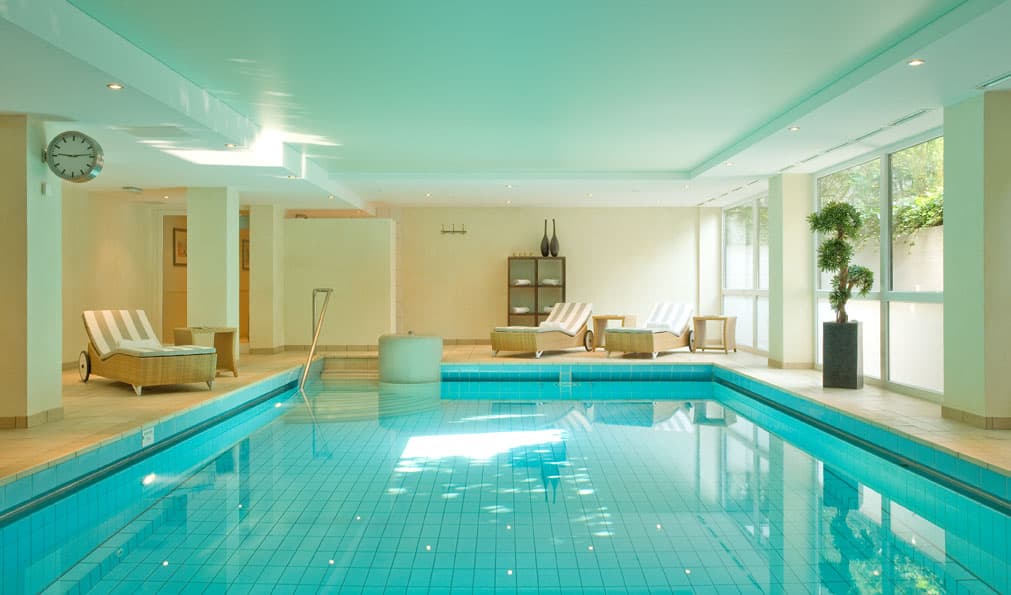 Hallenbad
