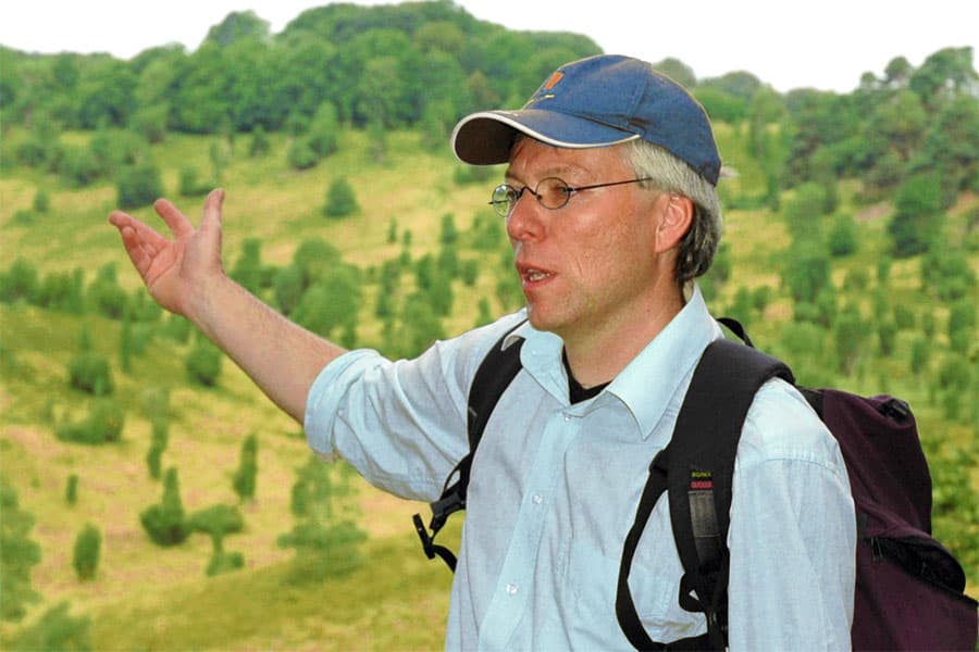 Heide-Ranger Jan Brockmann auf einer Führung