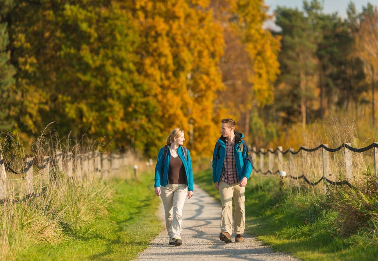 Wanderer im Aller-Leine Tal