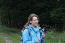 Liane Jordan vom Deutschen Wanderverband prüft die Qualität des Heidschnuckenweges