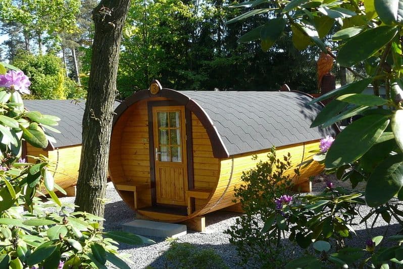 Schlaf-Fass auf dem Campingplatz auf dem Campingplatz auf dem Simpel in Soltau