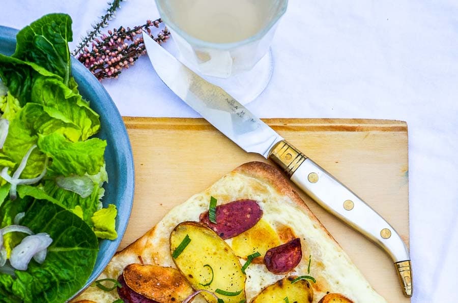 Flammkuchen mit Heidekartoffeln