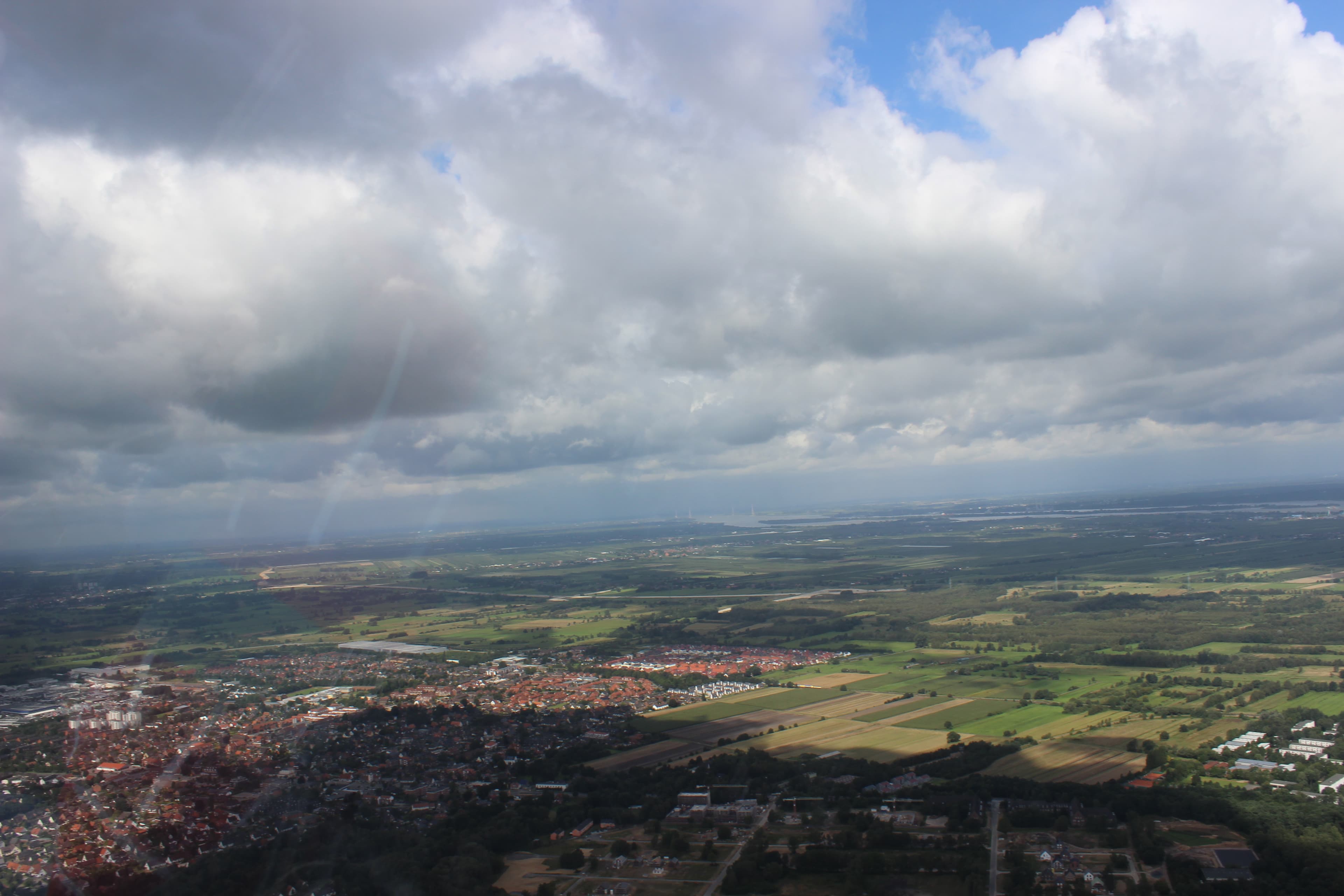 Unter den Wolken