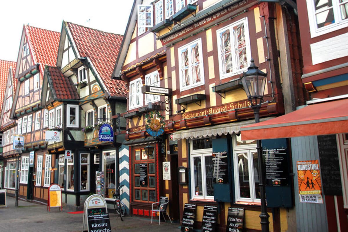 die fachwerk altstadt in celle ist die groesste europas