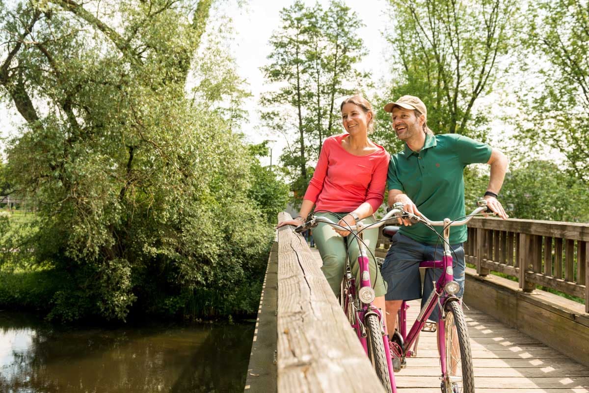 Radfahrer am Seeve Radweg